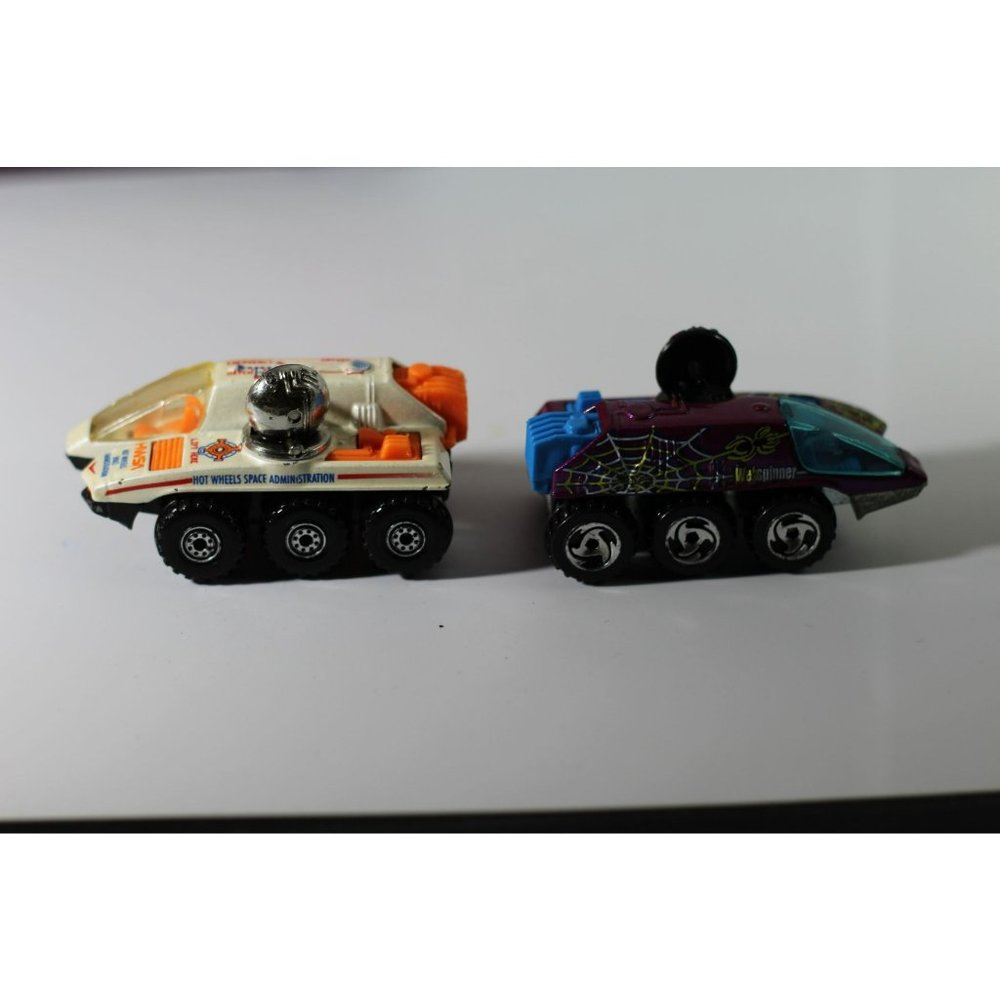 Lot #21 88 Space admninistration Advanced Communication 88  Web Spinner